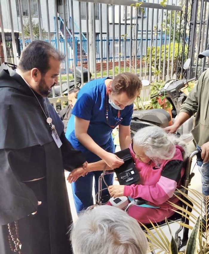 2c30ea6b-39b6-400d-8426-2843096368e1